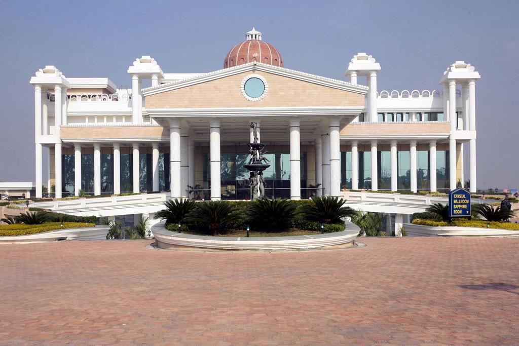 Holiday Regency Moradabad Luaran gambar